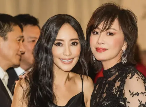 ▲關穎（左）和劉嘉玲合照。（圖／翻攝自IG@kwanterri）