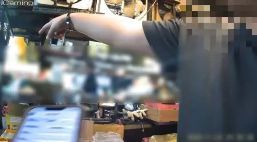 「愛周子瑜不行喔？」店員唱TWICE歌挨嗆：很憨！他1句回覆爆衝突
