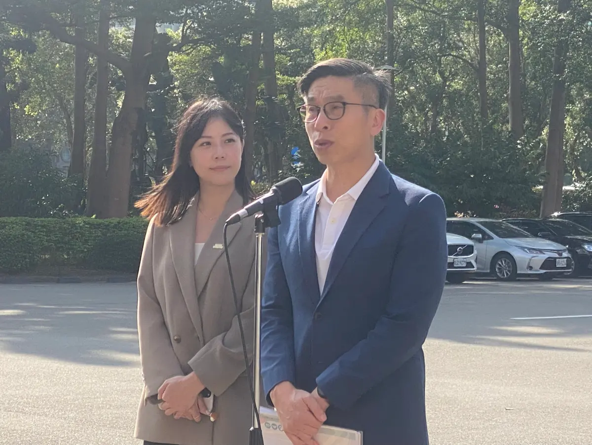 ▲行政院與民進黨10多位綠委召開行政立法協調會，聚焦院版《財劃法》進行討論。（圖／記者陳威叡攝，2025.11.24）