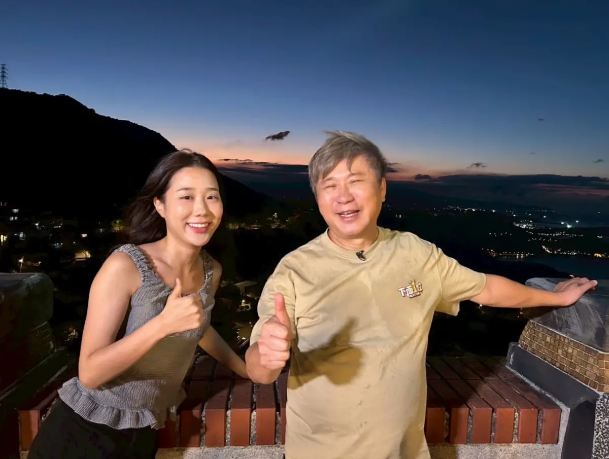 胡瓜瞪大眼睛！金針菇曝北韓好友影片破400萬 阿嬤更是流量密碼