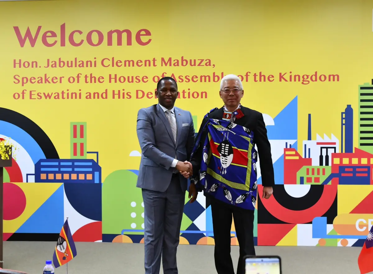 史瓦帝尼眾議長參訪煉油廠 中油：輸出台灣煉製專業經驗