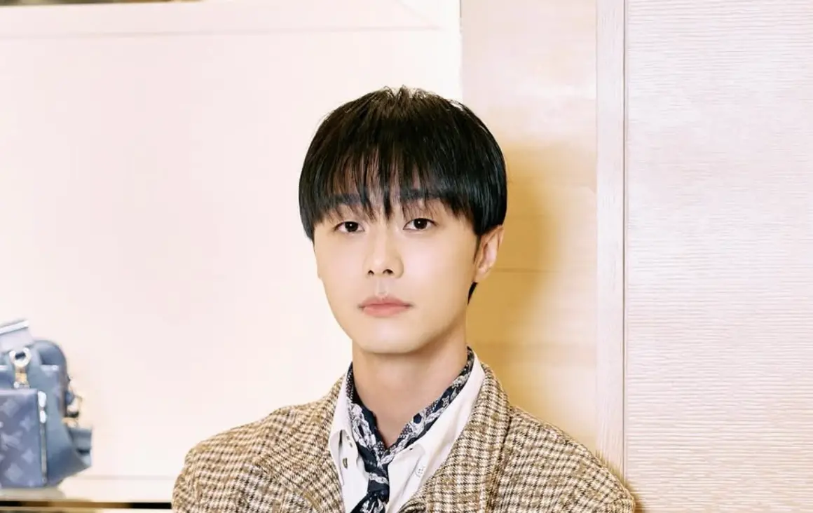 《想見你》施柏宇爆稱病和女友約會！工作人員轟：被慣壞的公子哥