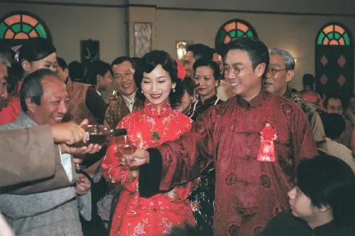 ▲劉松仁和趙雅芝再搭檔，上演純情黃昏之戀。（圖／年代提供）