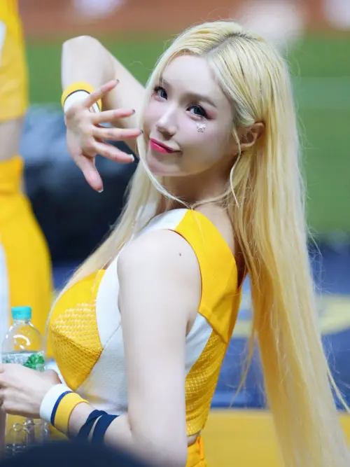 ▲黃姓經紀人直言自己跟傳聞中騷擾對象之一的李丹妃在韓國仍有合作。（圖／翻攝自李丹妃IG@lu2ull）