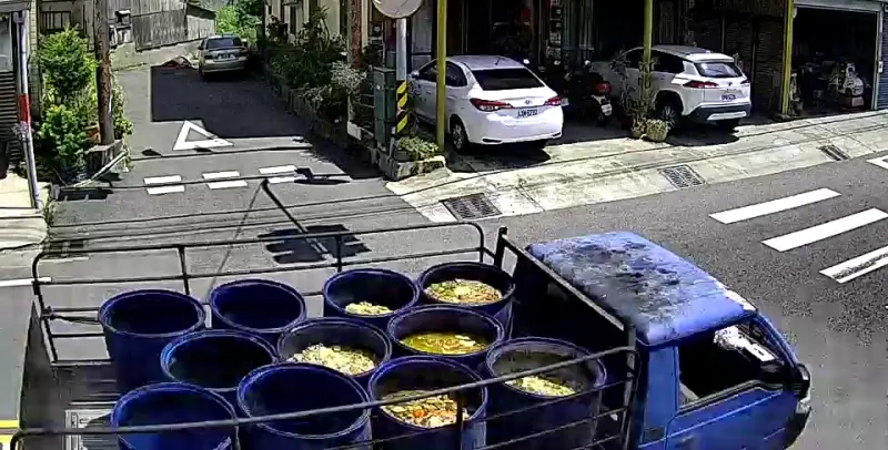 禍源找到了！台中燒廚餘害焚化爐停擺　藍揭不肖業者狂灌水換補助