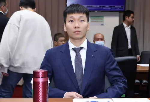 ▲新任運動部長李洋針對協會巨額債務問題直言，主事者必須具備「還債的決心」與自籌款能力。（圖／記者朱永強攝）