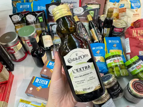 ▲家樂福義大利週活動期間，不限金額享109元加價購Costa d’Oro特級冷壓初榨橄欖油一瓶。（圖／記者鍾怡婷攝）