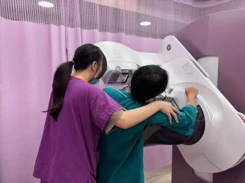 ▲乳癌防治的關鍵在於「早期發現、早期治療」。（圖／台北市衛生局）