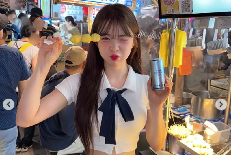 野生李多慧在寧夏夜市！0偽裝吃滷肉飯、炸鮮奶　狂吸9萬人朝聖