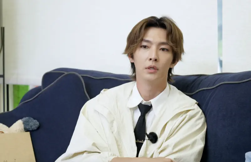 ▲炎亞綸（如圖）將登上台南跨年演出，然而卻突然遭到「除名」，市長黃偉哲悄悄更改貼文內容，將炎亞綸的名字刪除，宣傳海報也消失，引發網友熱議。（圖／大浪娛樂提供）