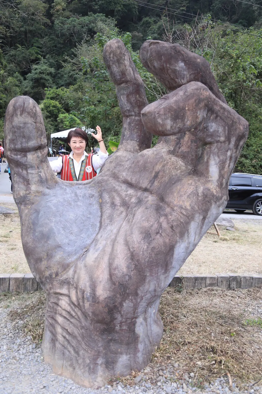 探訪「賽德克」秘境 盧秀燕開箱「雪山坑步道」
