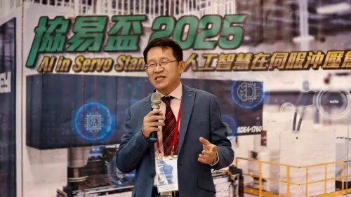 ▲台灣塑性加工學會理事長許光城教授致詞時特別感謝協易機械，自2021年起長期贊助競賽。（圖／台灣塑性加工學會提供）