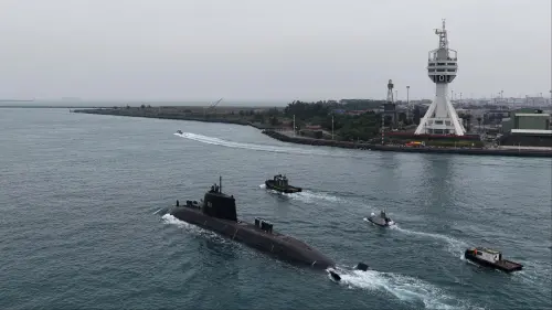 睽違147天！海鯤號潛艦再度海試　前潛艦軍官：下次應該是潛航
