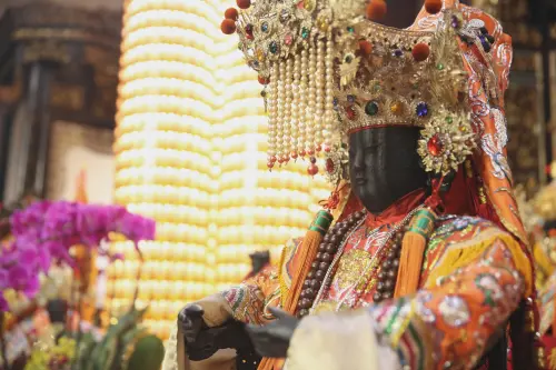 ▲北港媽祖這次也北上，一起為青山王慶生。（圖／翻攝自艋舺青山宮靈安尊王臉書粉專facebook.com/qingshantemple）