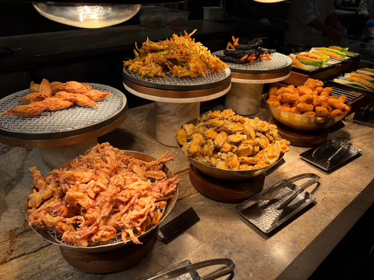 台灣最強buffet公認洗牌了！老饕改吃這間：水準太神、有錢吃不到