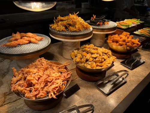 台灣最強buffet真的變了！老饕改吃這間：水準超高、有錢都吃不到
