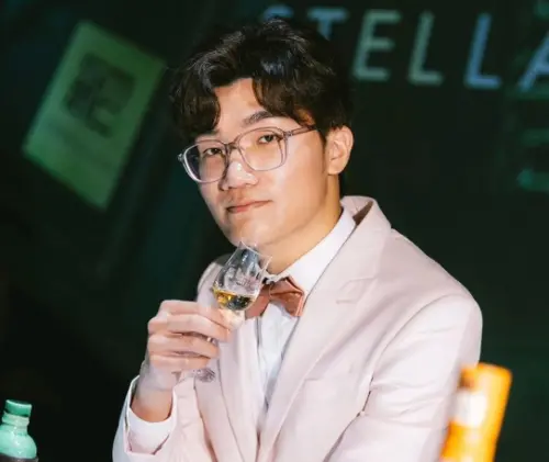 ▲網友熱烈討論台灣YouTuber零負評的還有誰，結果不少人都提到知識型網紅啾啾鞋，引爆話題。（圖/IG@啾啾鞋）