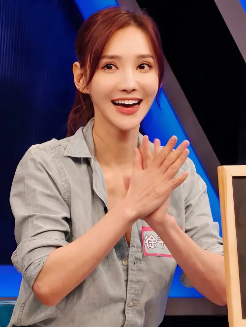 ▲徐千京過去曾遭遇嚴重車禍導致毀容。（圖／翻攝自徐千京臉書）