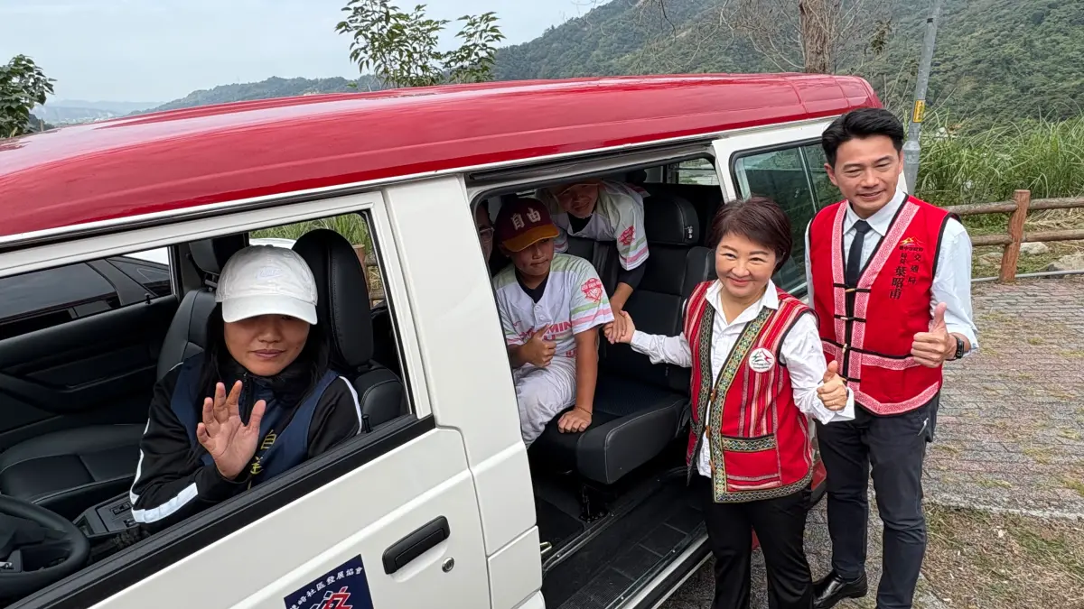 選前稱市長選後叫盧媽！鄭麗文讚台中有她就會安 盧秀燕反應曝光