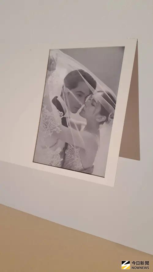 ▲許瑋甯、邱澤婚禮現場，還有多張婚紗照。（圖／NOWNEWS攝影中心）