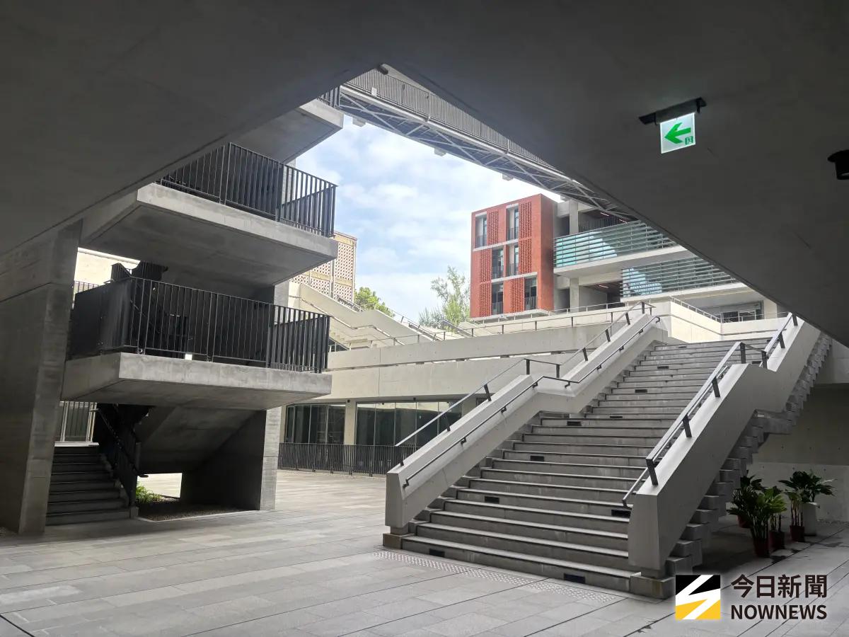 台大人文館落成我國首獲混凝土界奧斯卡獎 文學院特展同步開展