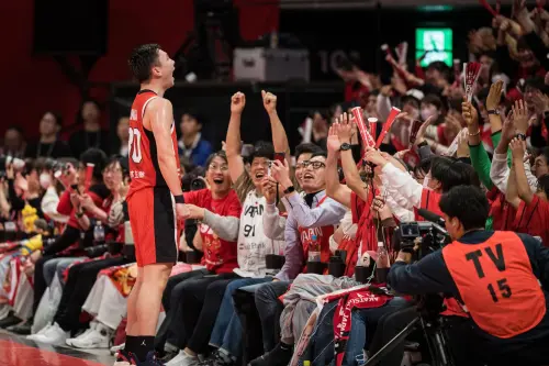 ▲第二節最後一次進攻，「日本柯瑞」富永啓生發揮射手本色砍進一記大號三分，因此半場結束日本隊45：22領先中華隊。（圖／取自FIBA官網,https://www.fiba.basketball/en/events/fiba-basketball-world-cup-2027-asian-qualifiers/games/126925-JPN-TPE#photos）