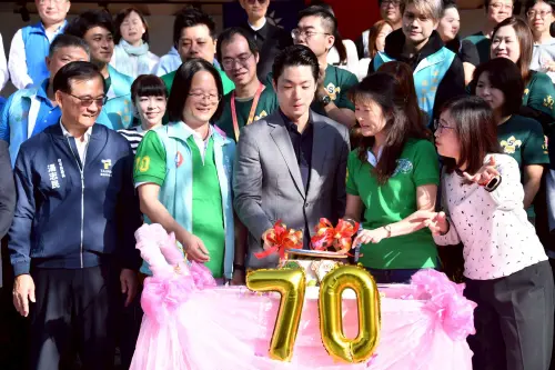 香港「宏福苑」大火奪128命！蔣萬安：北市研擬禁用竹棚架
