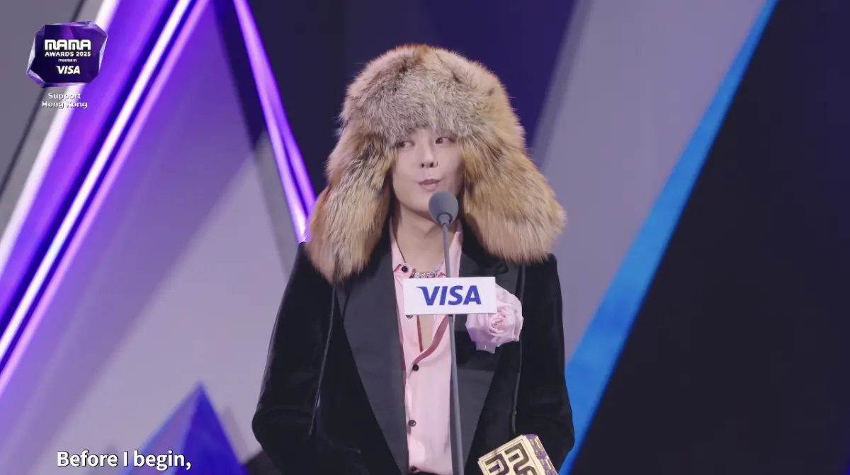 MAMA／GD開胡得獎「最佳男SOLO」！頂超大毛帽致詞：我今天會表演