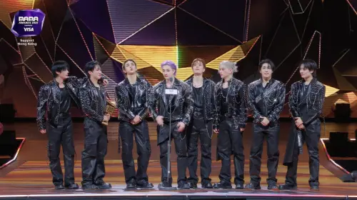 MAMA／Stray Kids得年度專輯大賞！全員爆哭：練習生到現在辛苦了

