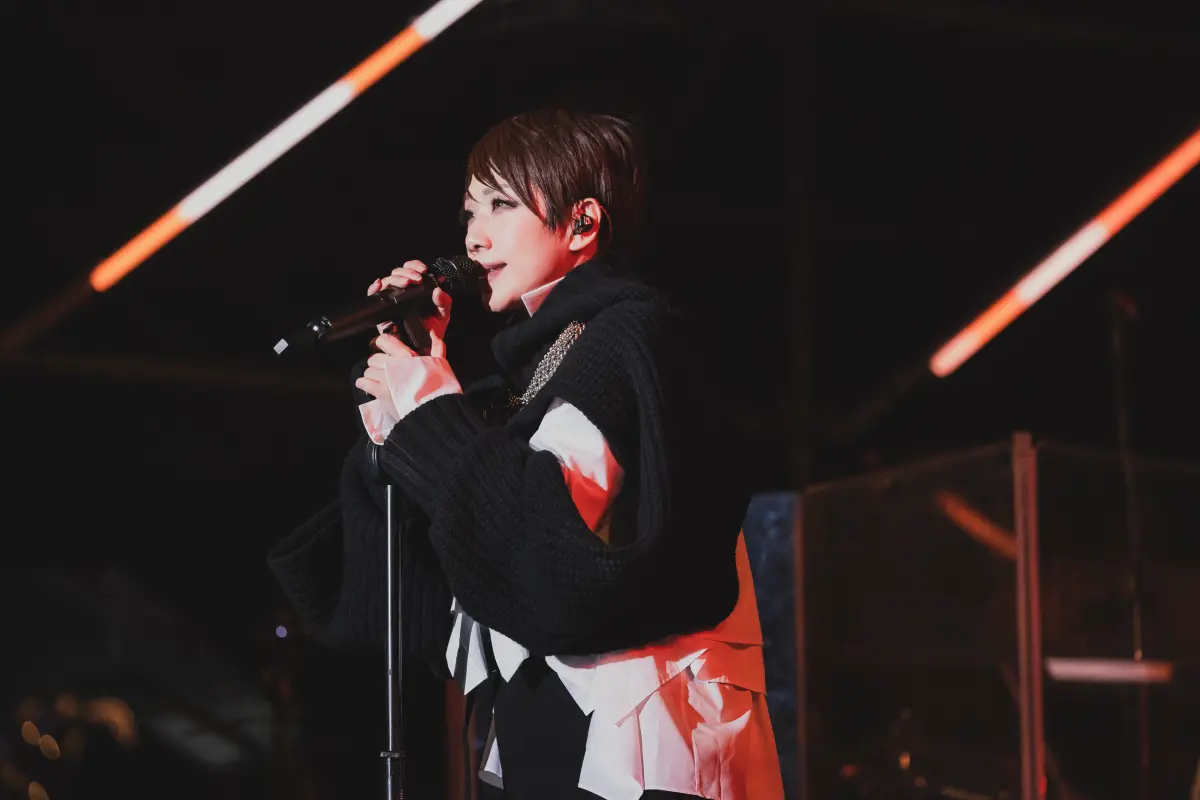 林憶蓮抱病沙啞開唱！絕美亮相哽咽告白粉絲：你們都是我喜歡的人