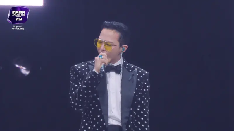 GD登MAMA原只唱2首！為香港大火加碼〈無題〉　全黑登台暖哭粉絲