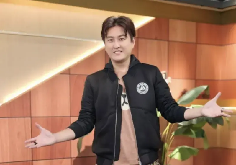 42歲黃靖倫老婆是誰？昔幫表弟把妹竟變太太：她不知道我是歌手