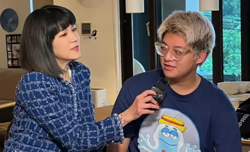 ▲陸元琪（左）說自己被袁惟仁親姊痛罵時，兒子袁義（右）默默開小帳幫她說話，她隔了3、4年後才得知真相，十分感動。（圖／翻攝自陸元琪臉書）