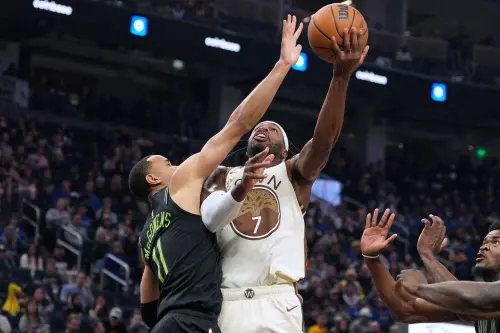 ▲上一季表現精采的射手希爾德（Buddy Hield）這一季陷入低潮，本場比賽3投9中、僅得少量分數，正負值 -14（球隊最差之一）。（圖／美聯社／達志影像）