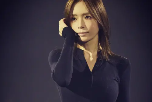 濱崎步上海演唱會0觀眾仍堅持開唱！黃秋生被感動：真正的藝術家
