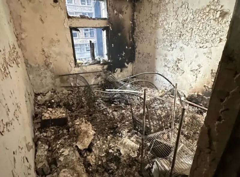    ▲香港宏福苑大火後內部景象曝光，屋內全被燒成灰燼。（圖／翻攝自車cam L（香港群組）臉書社團）  