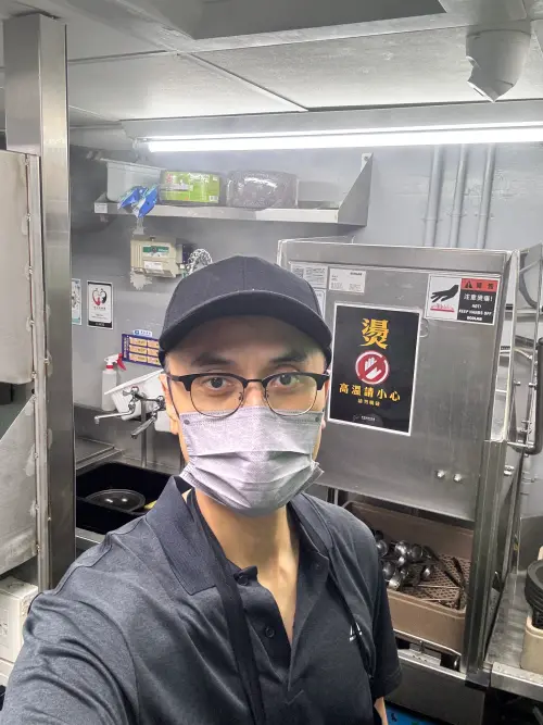 ▲第97份，石頭火鍋內場。（圖／藍白拖提供）