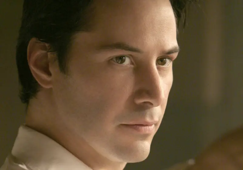 基努李維顏值巔峰再現！《康斯坦汀》重映　西亞李畢夫慘被神隱　