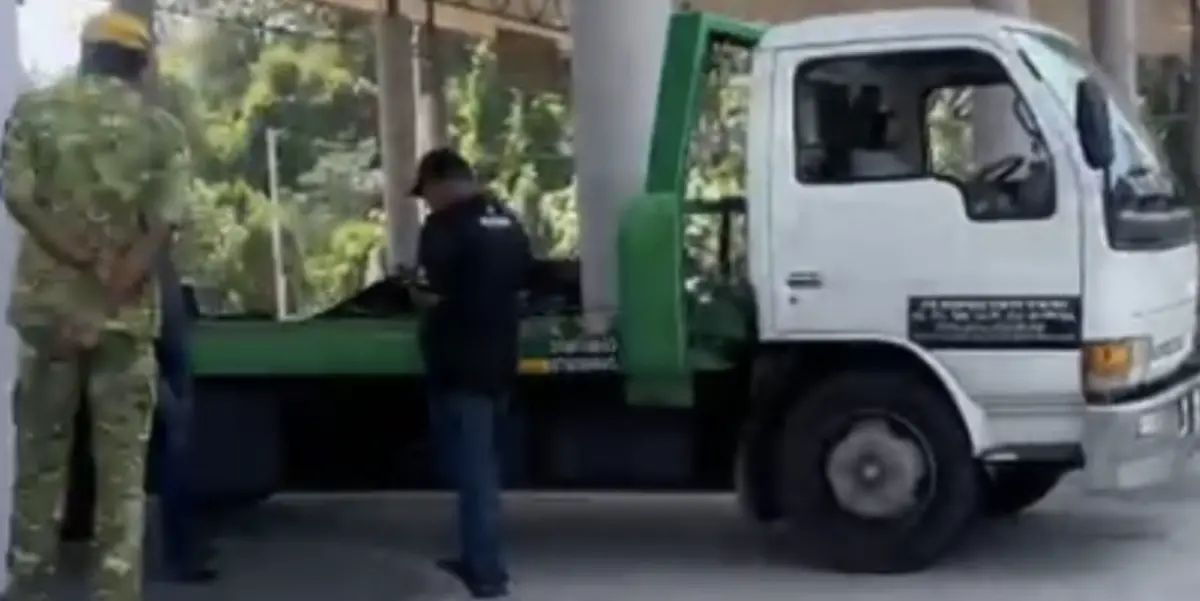 泰國批准15輛大馬拖車入境救災 合艾洪水重創車輛拖運難度倍增