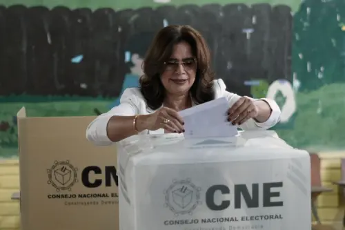 ▲執政黨左翼「自由重建黨」的候選人蒙卡達（Rixi Moncada）。（圖／美聯社／達志影像）