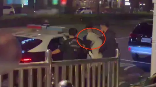 砍完夏天倫衝警局自首！他被逮「拒絕夜間偵訊」監視器一幕全被拍
