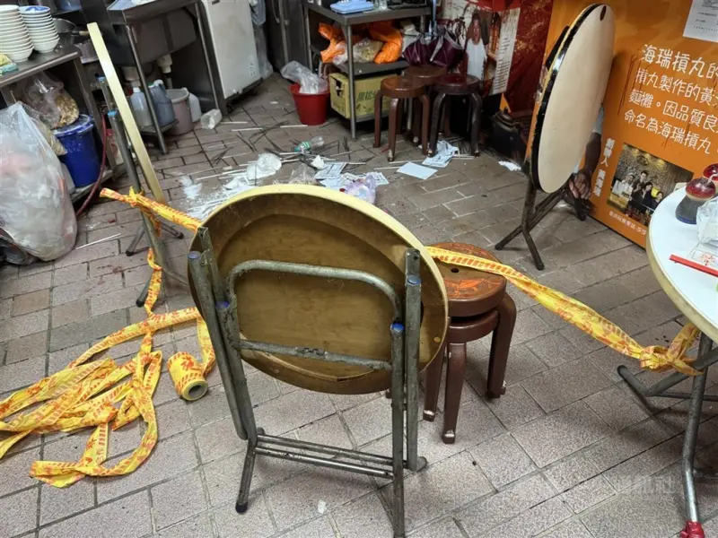 少年欠萬元修車費被砍到臟器外露！城隍廟8人圍砍討債全遭逮　