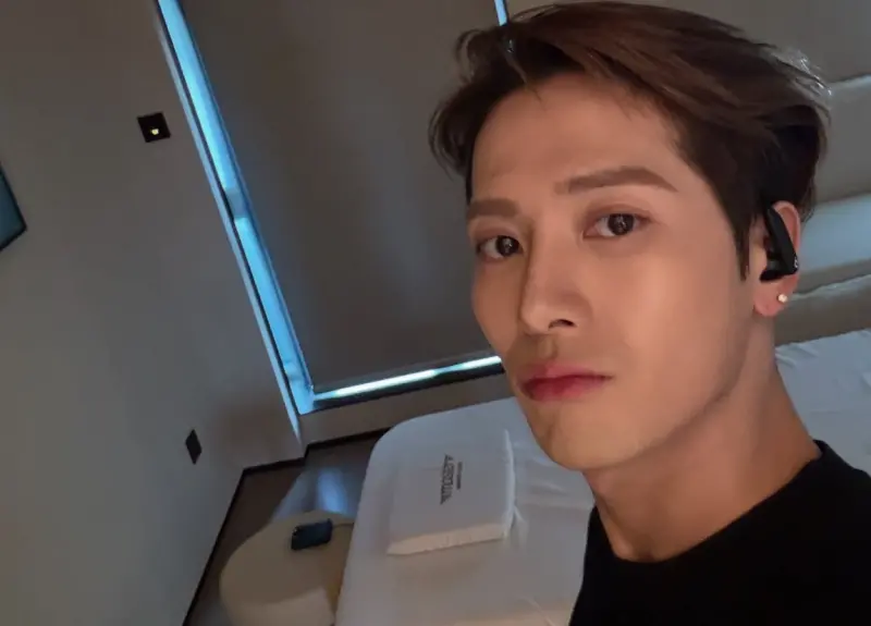 王嘉爾自爆1招解決生理需求！主持人當場愣住　粉絲反讚：更愛了