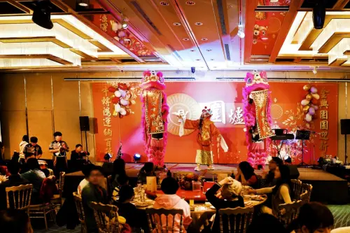 年菜買氣熱騰騰 金典酒店圍爐宴8成滿外帶年菜超搶手　
