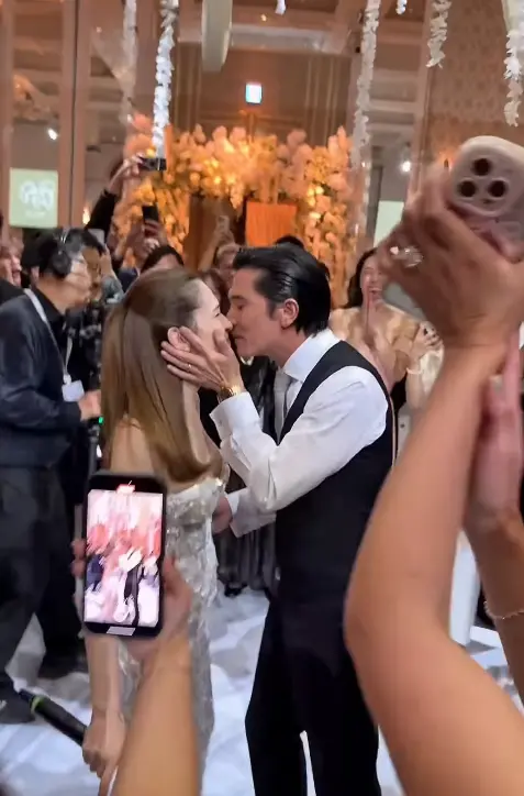 ▲李靚蕾去參加許瑋甯、邱澤婚禮。（圖／李靚蕾IG@jl.leilei）