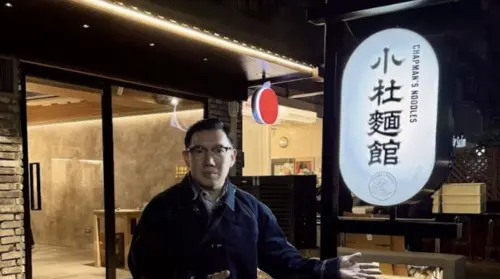 ▲杜汶澤（如圖）本月才在大安區，開設小杜麵館，打造港式風味餐廳。（圖／小杜提供）