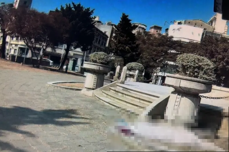 街友陳屍台南湯德章公園！「倒草地無呼吸」嚇壞路人　死因待釐清