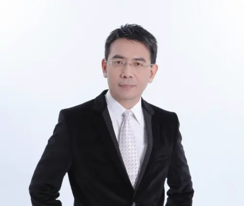 劉寶傑怒斥「不懂台灣人無奈」！翁履中二度回擊：別當憲政擋箭牌
