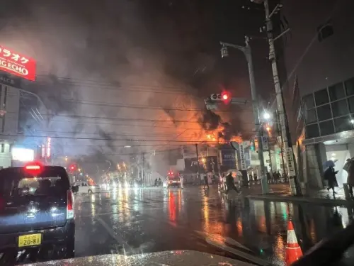 北海道函館市中心大火！狂燒4小時爆火光濃煙　百貨緊急閉館
