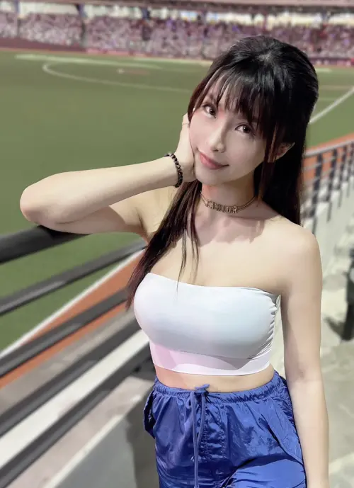 ▲以藝人自居的網紅林倪安（如圖），被挖出以非眷屬身分進入東京巨蛋。（圖／林倪安Nian 臉書）